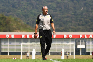 Apesar da pressão, Tite decide poupar maioria dos titulares contra Athletico-PR