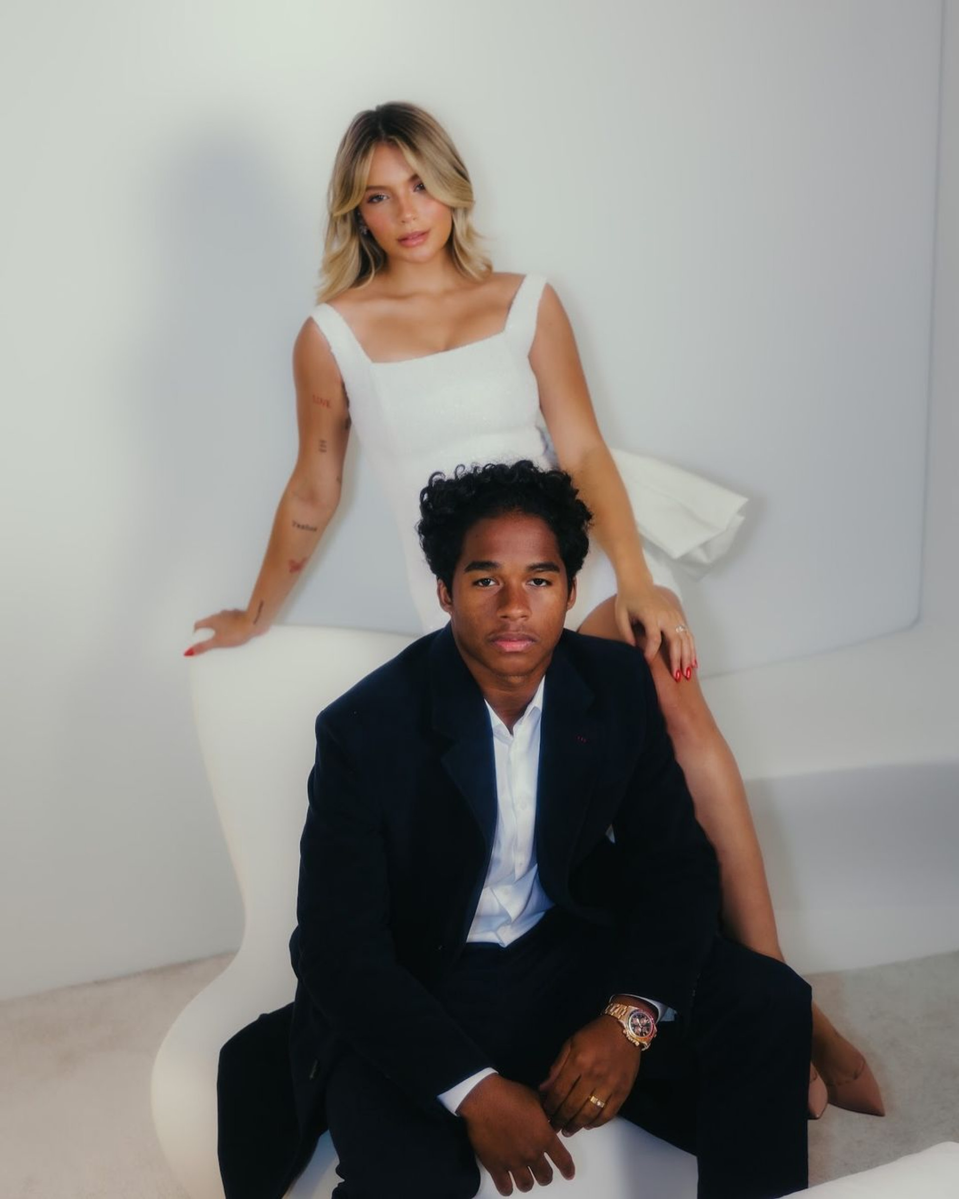 Gabriely Miranda e Endrick anunciaram o casamento nesta segunda-feira (16) - Reprodução / Instagram