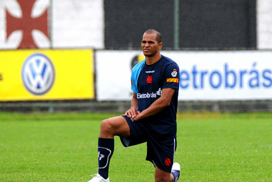 Aloísio Chulapa relembra drama no Vasco ao engasgar com chiclete: 'Foi terrível'