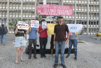 Após notificação, alunos têm até esta quinta-feira para desocupar prédio da Uerj no Maracanã