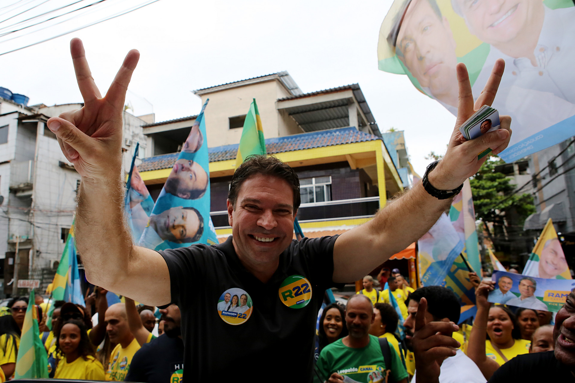 No Terreirão, Ramagem promete solução para déficit habitacional do Rio com construção de 20 mil residências
 - Divulgação