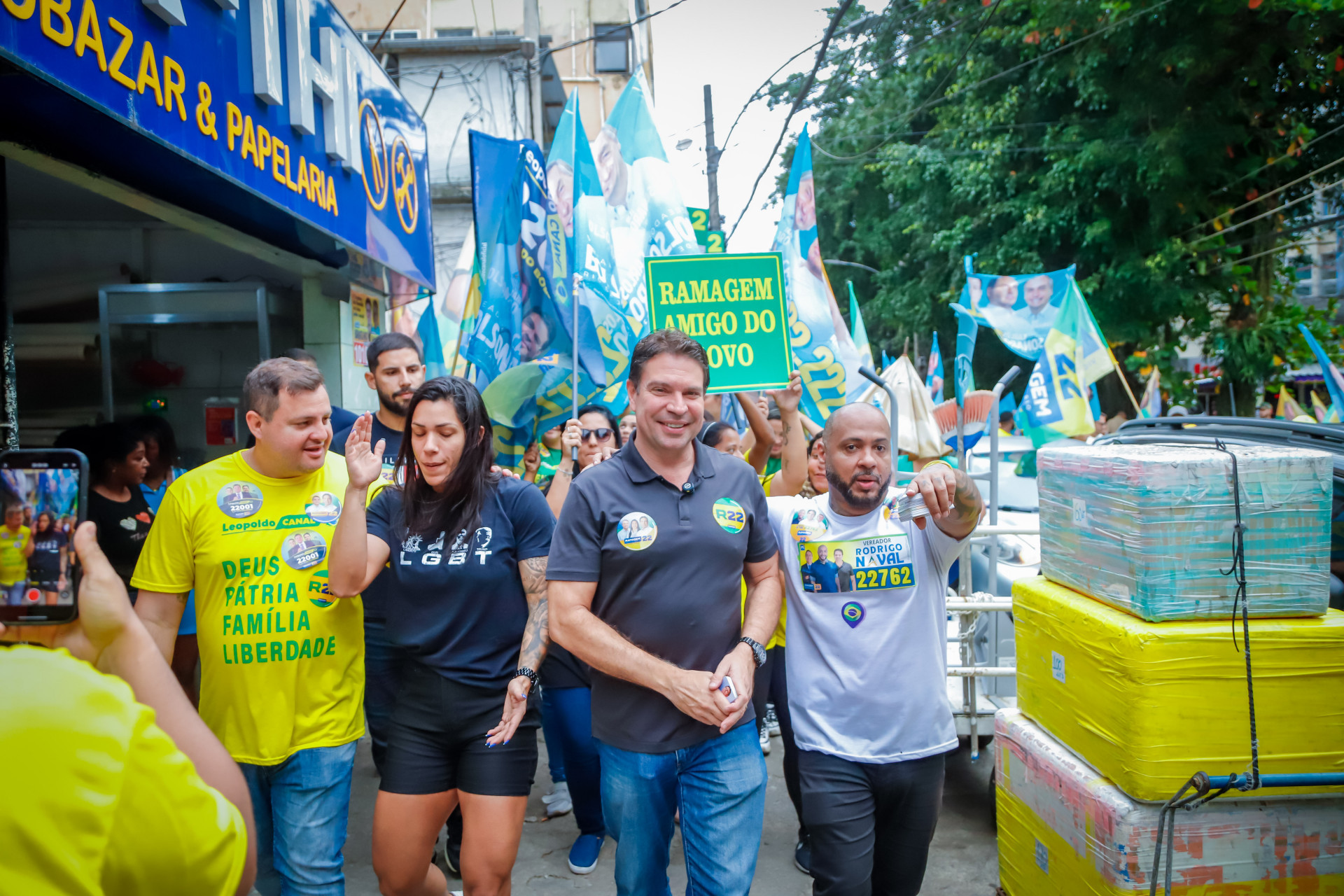 No Terreirão, Ramagem promete solução para déficit habitacional do Rio com construção de 20 mil residências
 - Divulgação