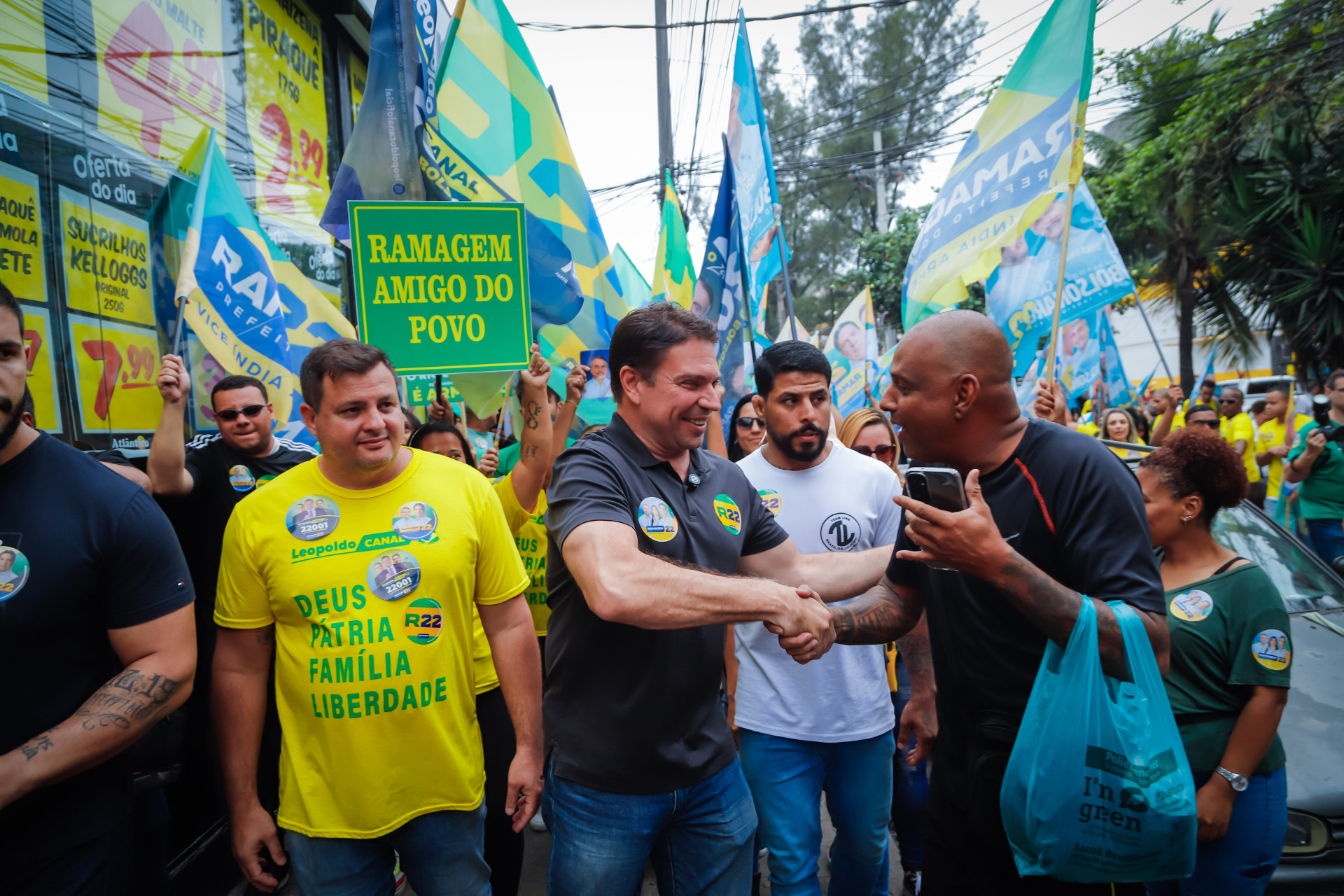 No Terreirão, Ramagem promete solução para déficit habitacional do Rio com construção de 20 mil residências
 - Divulgação