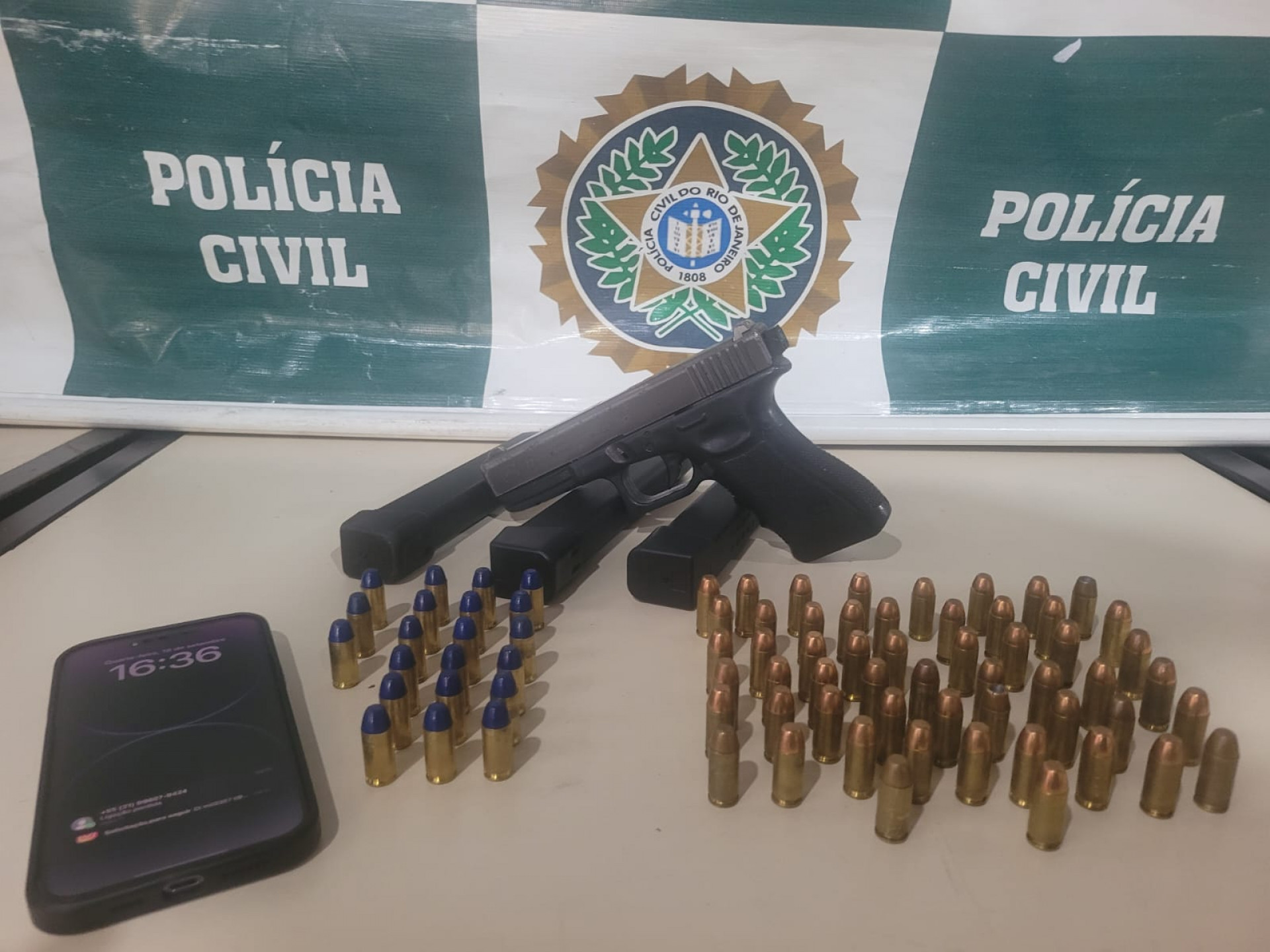 Material apreendido em poder de "VN" no bairro Arir&oacute; - Divulga&ccedil;&atilde;o/Pol&iacute;cia Civil