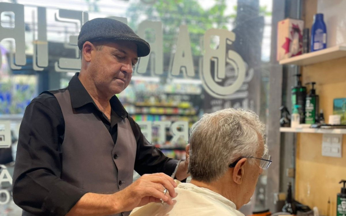 Zé atende o delegado Ramagem há 27 anos, na Barra da Tijuca