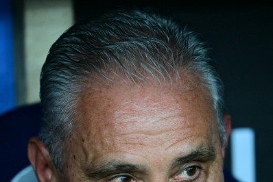 Revolta da torcida do Flamengo com Tite aumenta nas redes após derrota para o Grêmio