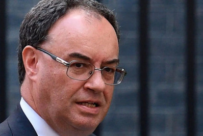 Presidente do Banco da Inglaterra vê juros em 'trajetória gradual' de queda 