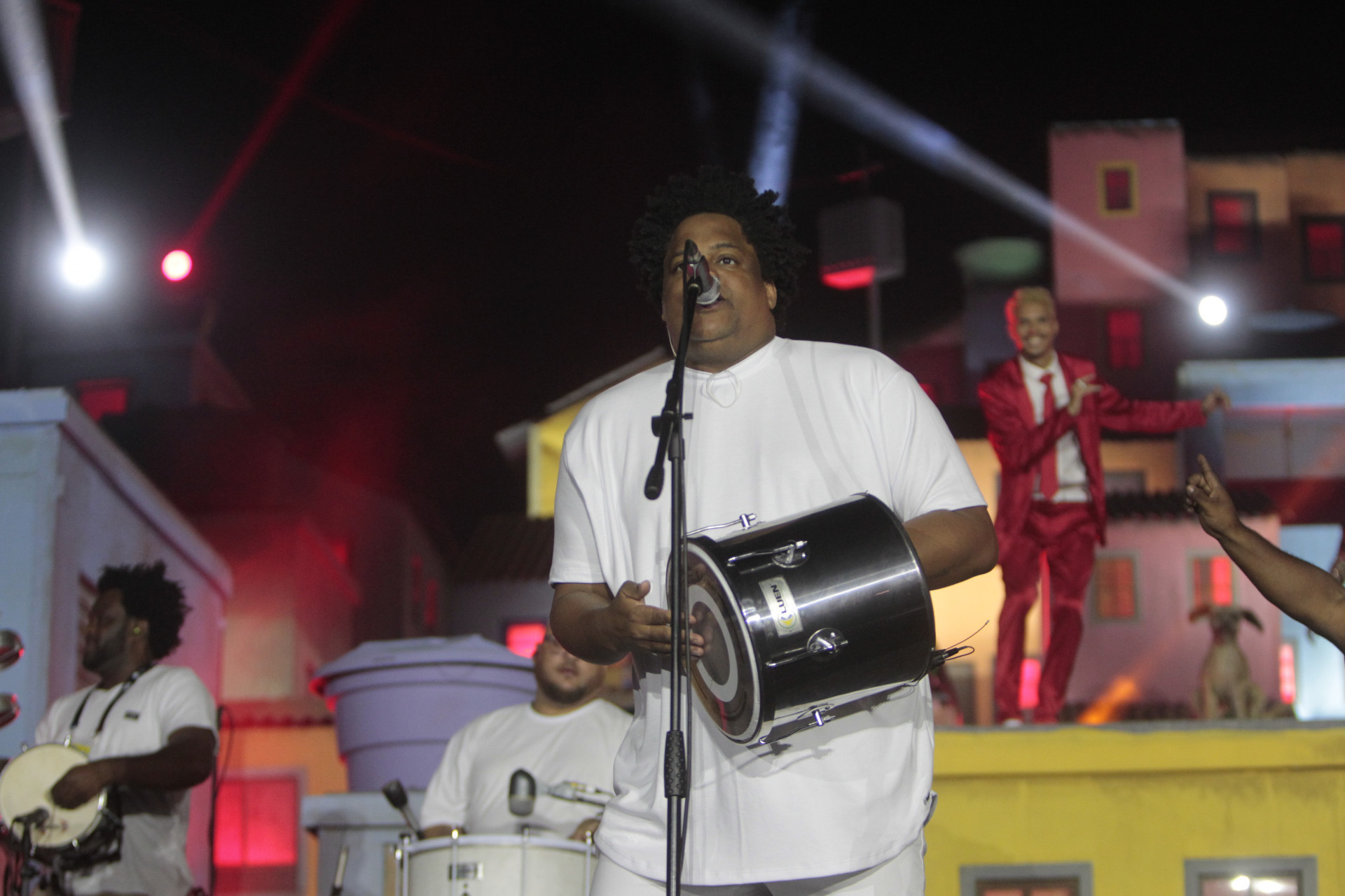 Fundo de Quintal tocou diversos sucessos no Palco Favela nesta quinta-feira (18) - Reginaldo Pimenta/Agência O Dia