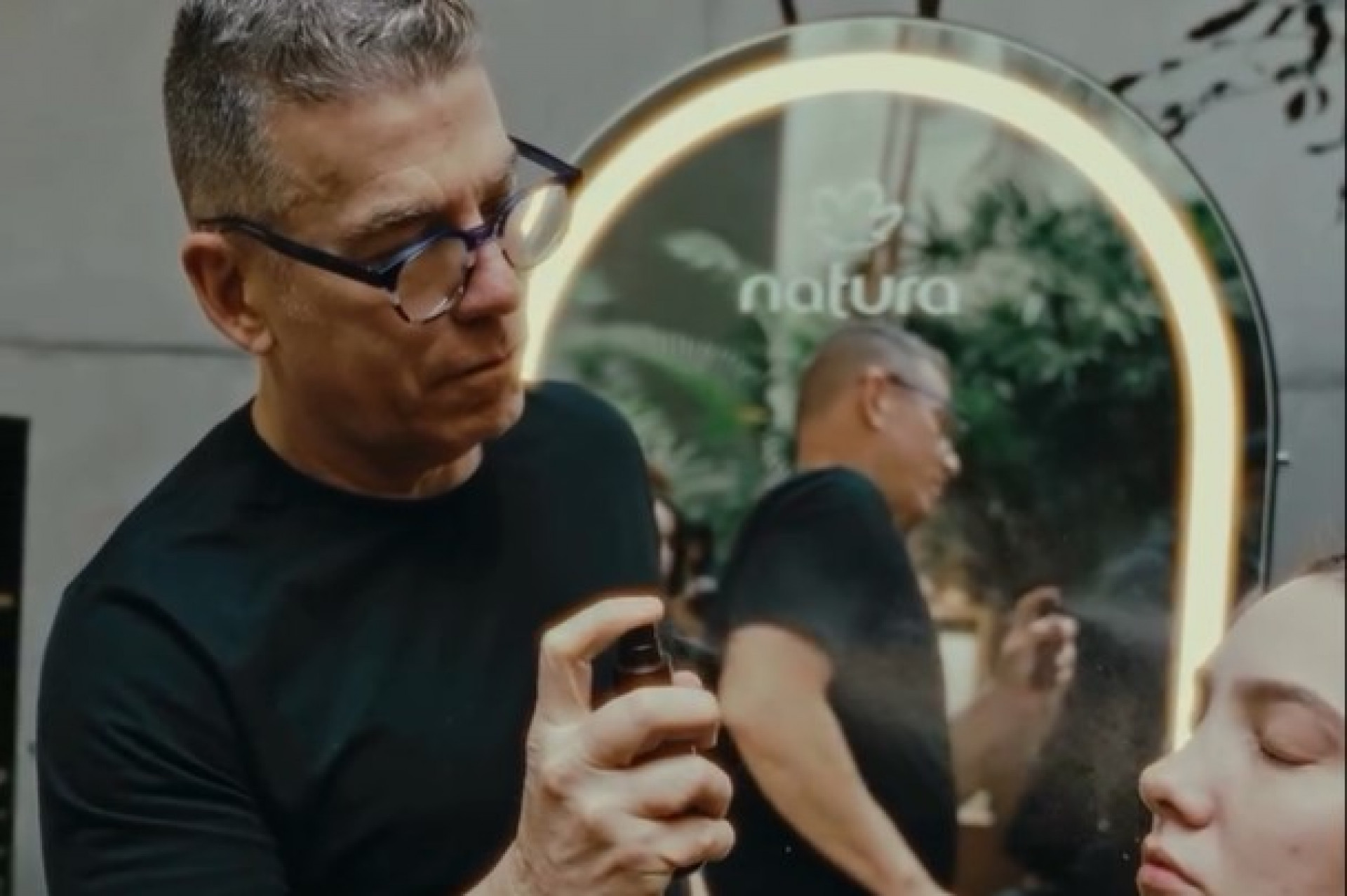 Marcos Costa, maquiador oficial da Natura - Reprodução / Instagram