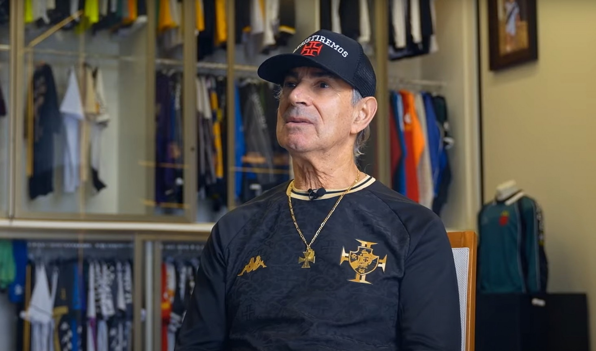 Batista Freitas, 70, é morador de Içara, Santa Catarina, e idealizador do espaço - Reprodução / VascoTV