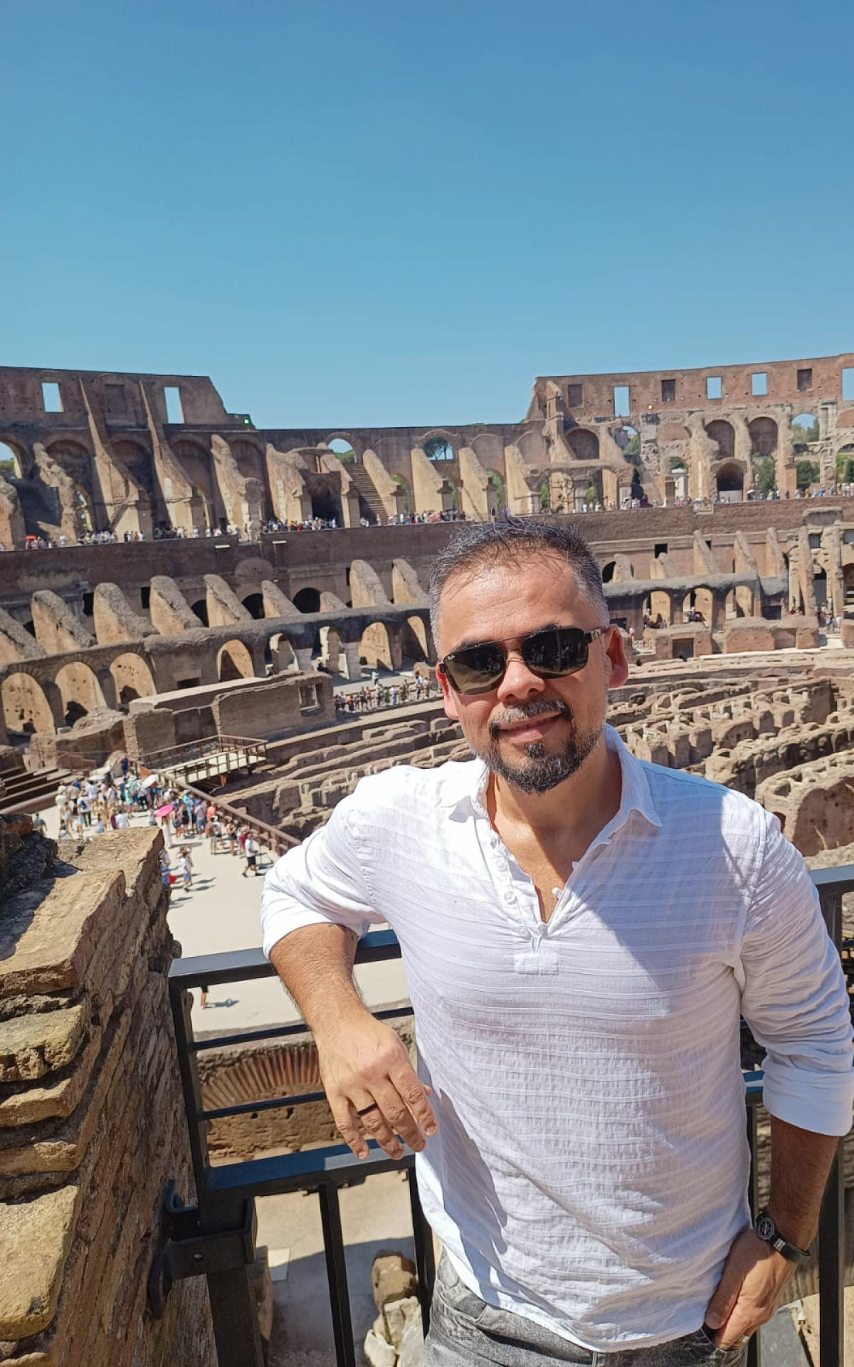 O palestrante Eduardo Lima costuma pagar passagem a&eacute;rea e hospedagem antes de viajar - Arquivo pessoal