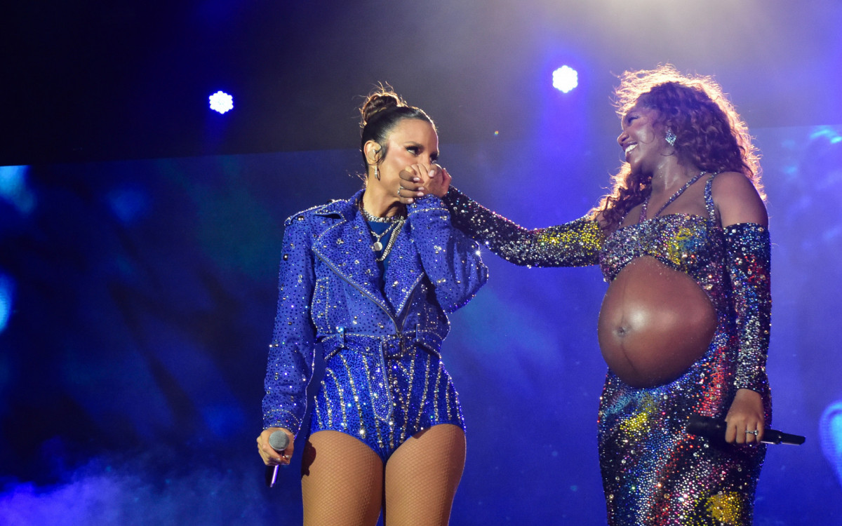  Ivete Sangalo participa de show de IZA - Natália Rampinelli/ Agnews