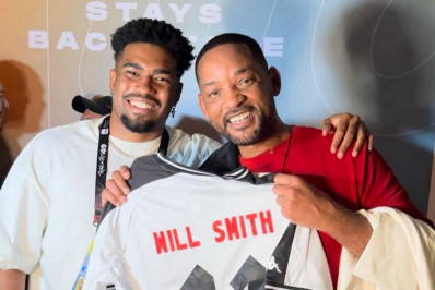 Não foi só Flamengo: astro Will Smith também ganha camisa do Vasco