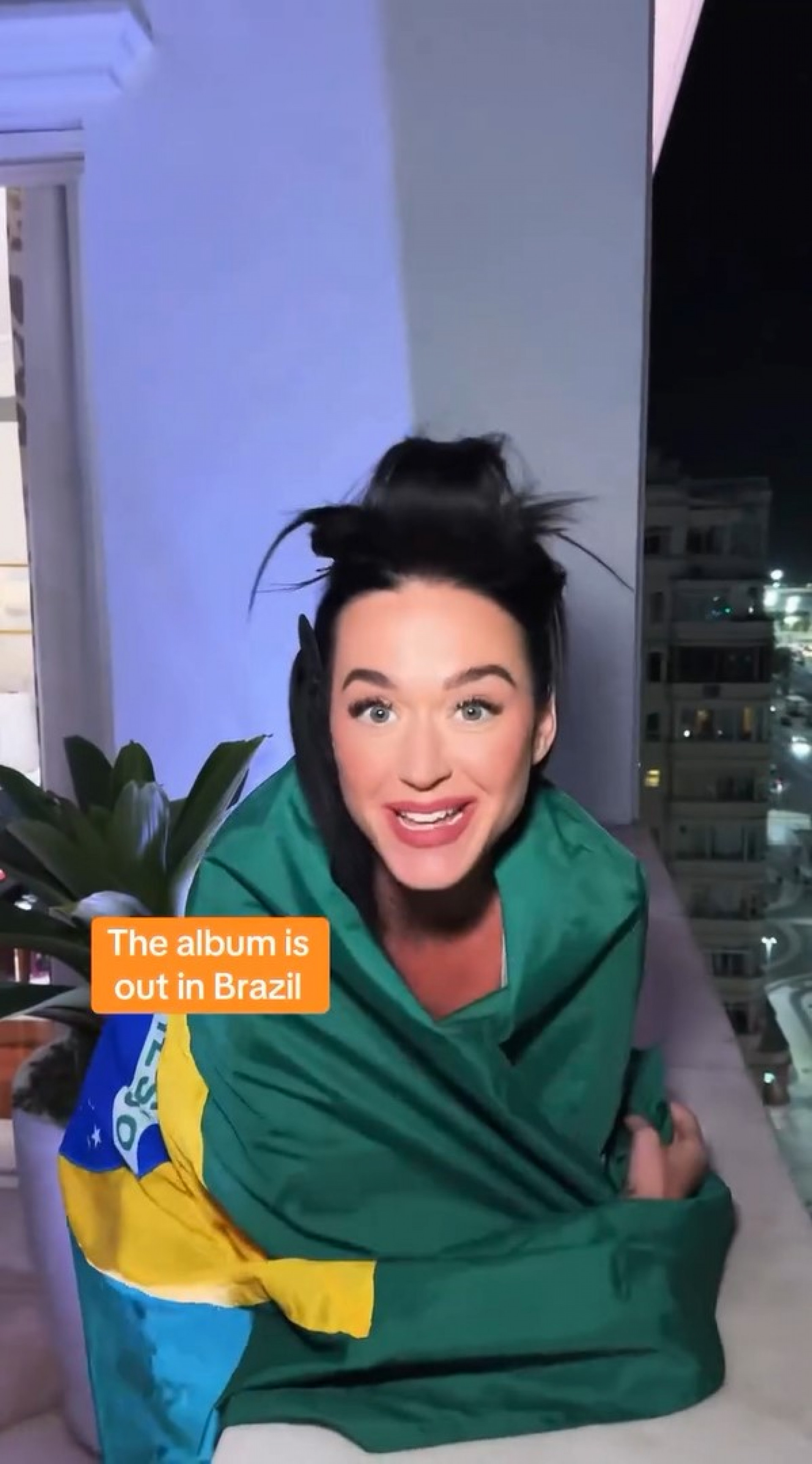 Katy Perry celebra energia do Brasil em lançamento de novo álbum - Reprodução / Instagram