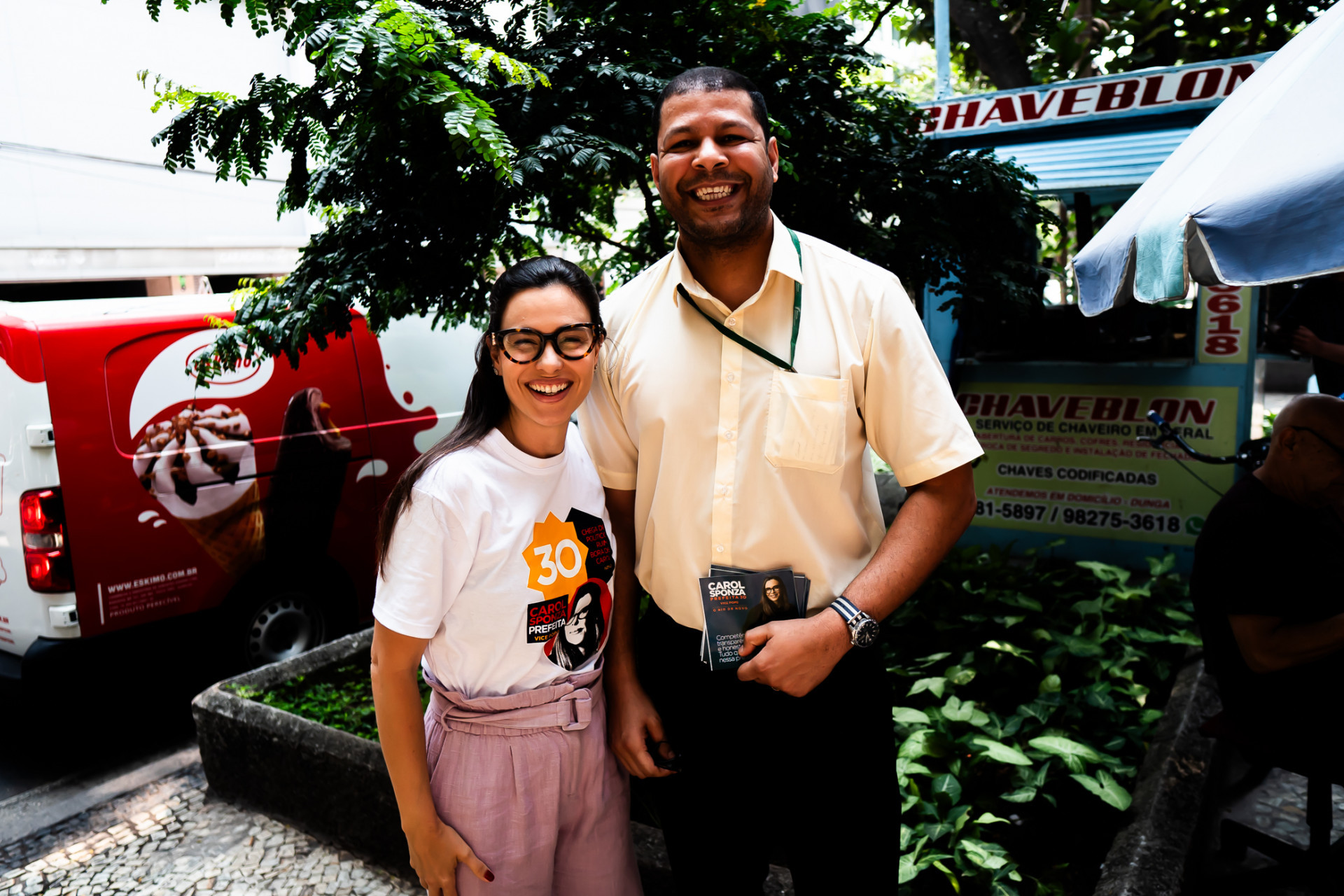  Carol Sponza realizou na manhã desta sexta-feira (20) uma caminhada e panfletagem no Leblon, na Zona Sul do Rio - Divulgação