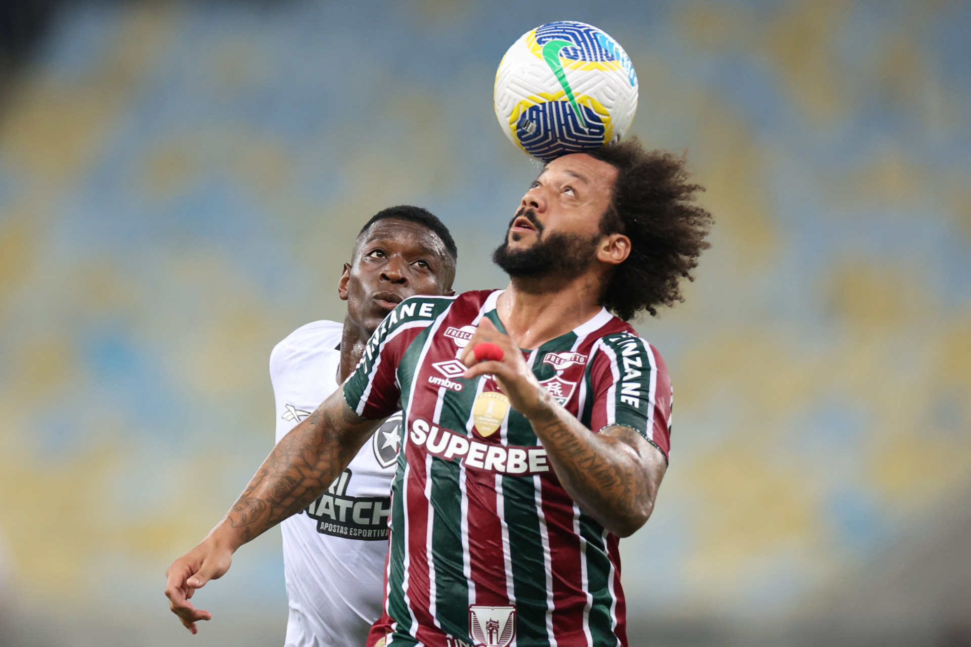 Disputa entre Marcelo, do Fluminense, e Luiz Henrique, do Botafogo - Vitor Silva/Botafogo