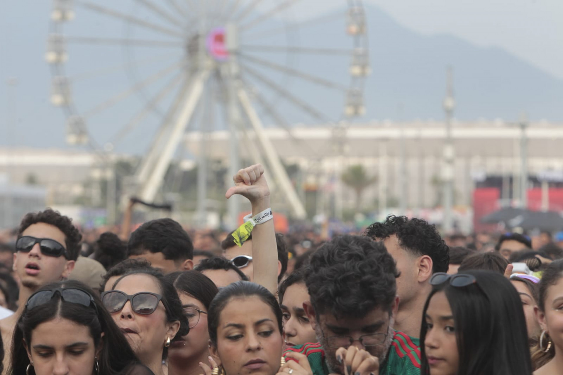 Atraso do primeiro show no palco Mundo do Rock in Rio gera insatisfação do público 
 - Reginaldo Pimento / Agência O Dia 