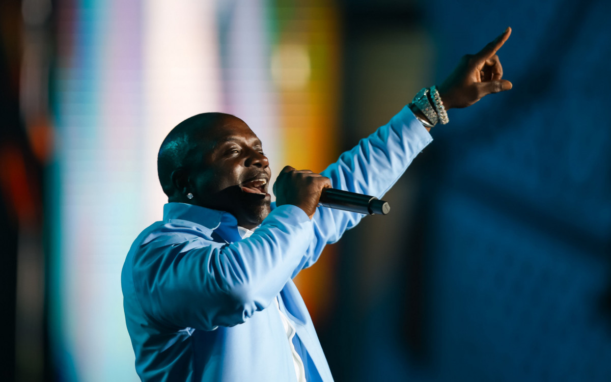 Akon apresenta seu show, realizado no Palco Mundo, durante o setimo dia do Festival Rock In Rio Brasil - 40 anos e para sempre, realizado na Cidade do Rock, no Rio de Janeiro, neste domingo(22).