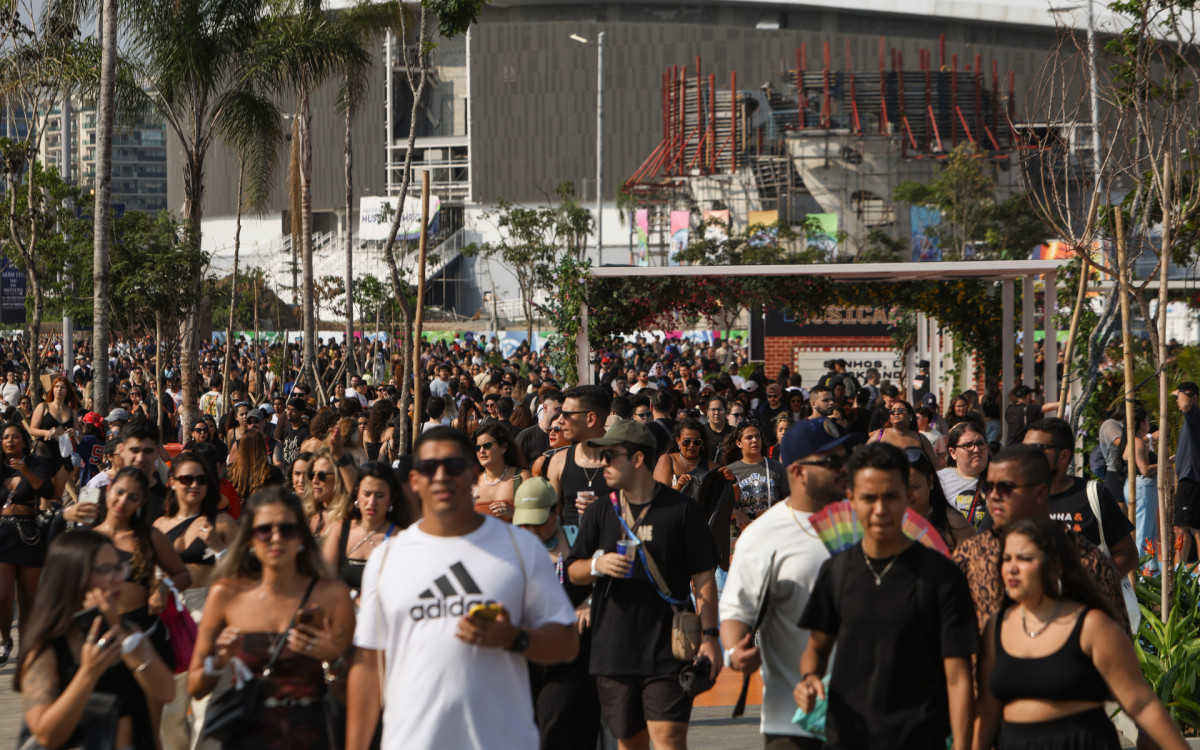 Rock in Rio 2024 - 40 anos - Movimentação de público - domingo(22) - Zona Oeste - Rio de Janeiro. - Renan Areias/Agência O Dia