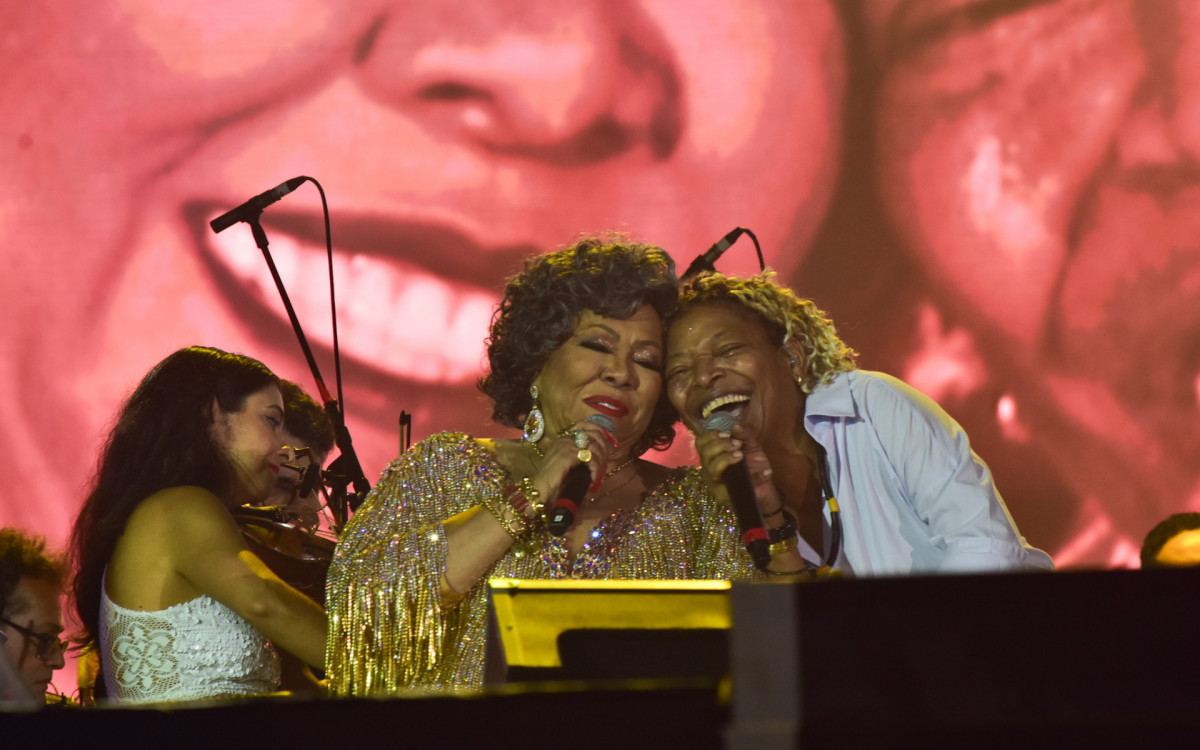 Alcione e Mart\'nália