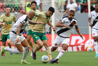 Com erro decisivo, Vasco perde para o Palmeiras e amplia jejum
