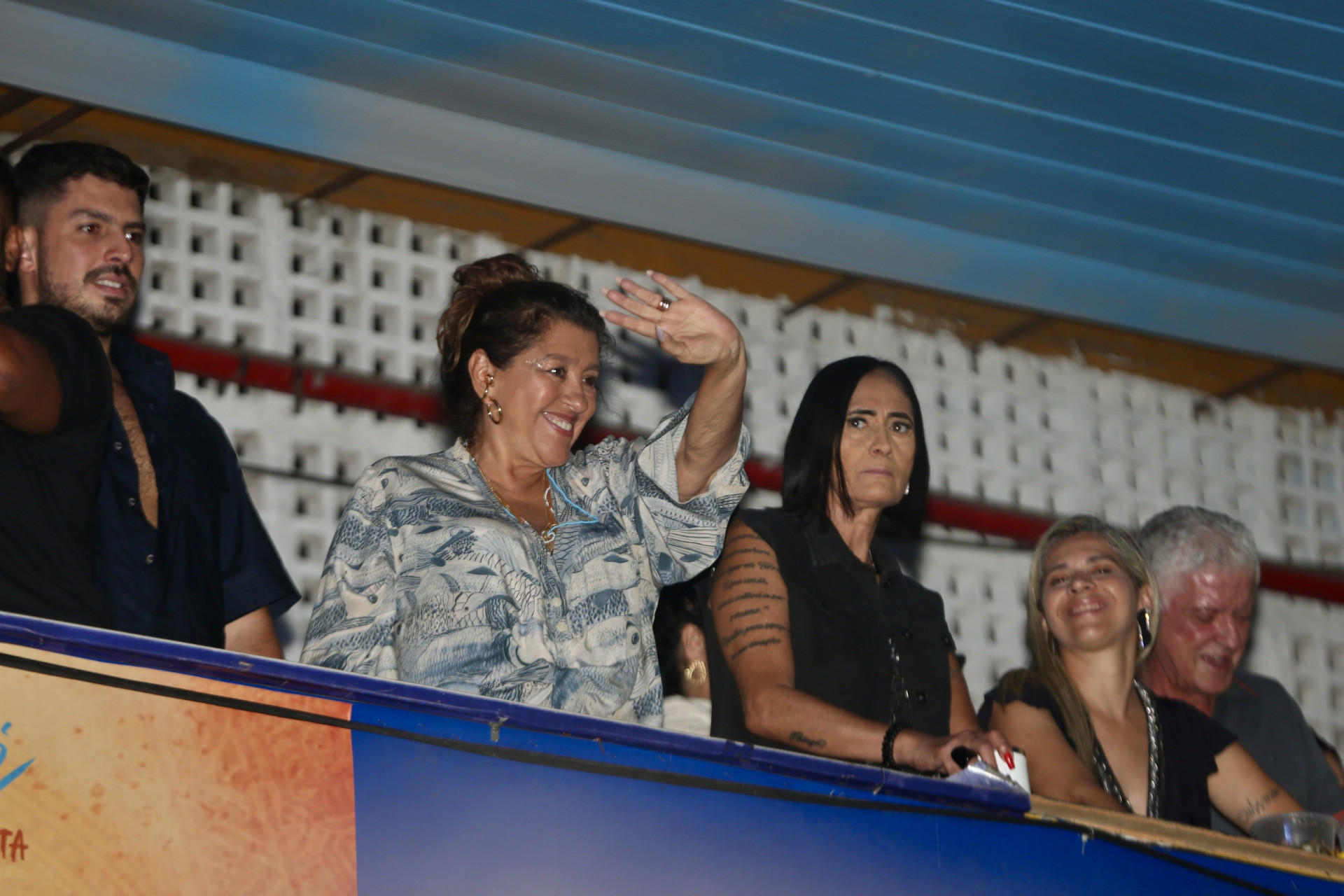 Regina Casé na quadra da Unidos da Tijuca - Agnews