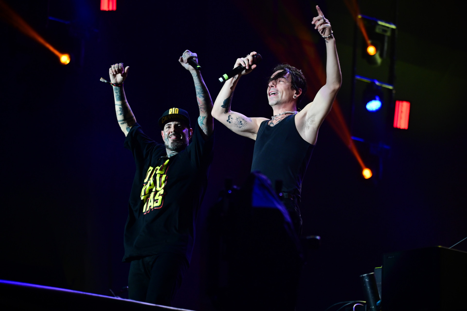 Tico Santa Cruz e Di Ferrero se apresentam no Palco Mundo do Rock in Rio - Leo Franco / AgNews