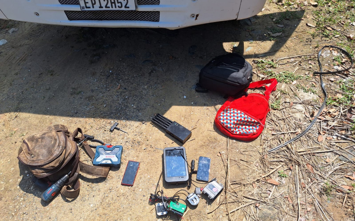 Material apreendido pelos agentes - Divulga&ccedil;&atilde;o / Pmerj