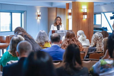 Janja discursa em Nova York e adianta projeto que será apresentado no G20