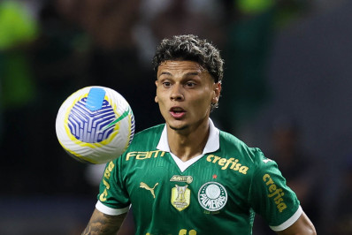 Inter e Roma fazem contato por volante do Palmeiras; Flamengo pode lucrar R$ 11 milhões