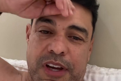 Zezé Di Camargo se desculpa por desafinar em show de Gusttavo Lima: 'fiquei bêbado' 