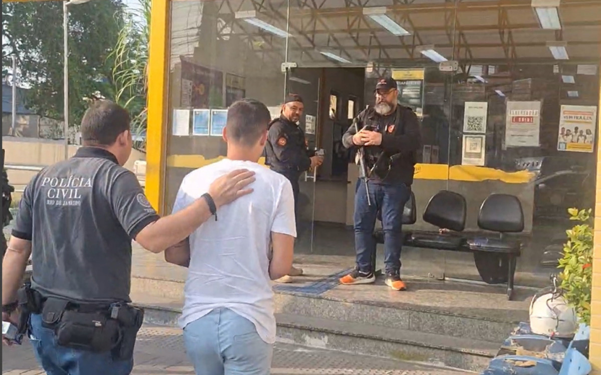 Agentes foram cumprir mandados de prisão e de busca e apreensão 