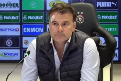 Técnico de time europeu aparece com curativos após invasão de torcedores ao vestiário