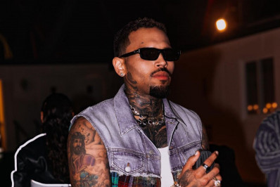 Chris Brown anuncia show no Brasil