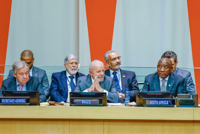 Lula reitera que democracia cometeu 'falha' ao dar lugar à ascensão da extrema-direita