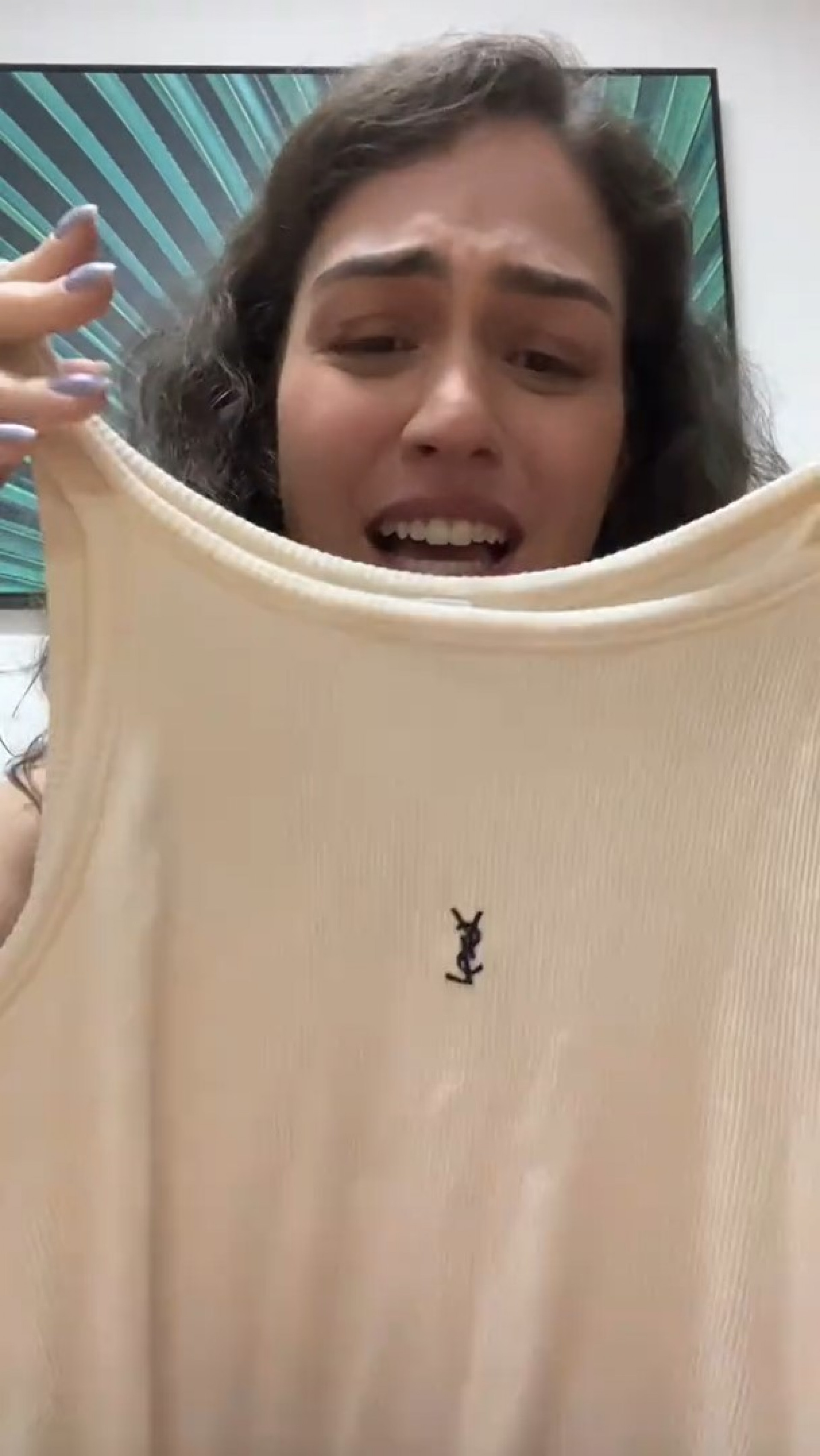Fã consegue pegar camiseta usada por Shawn Mendes no Rock in Rio mesmo depois do show acabar - Reprodução / TikTok