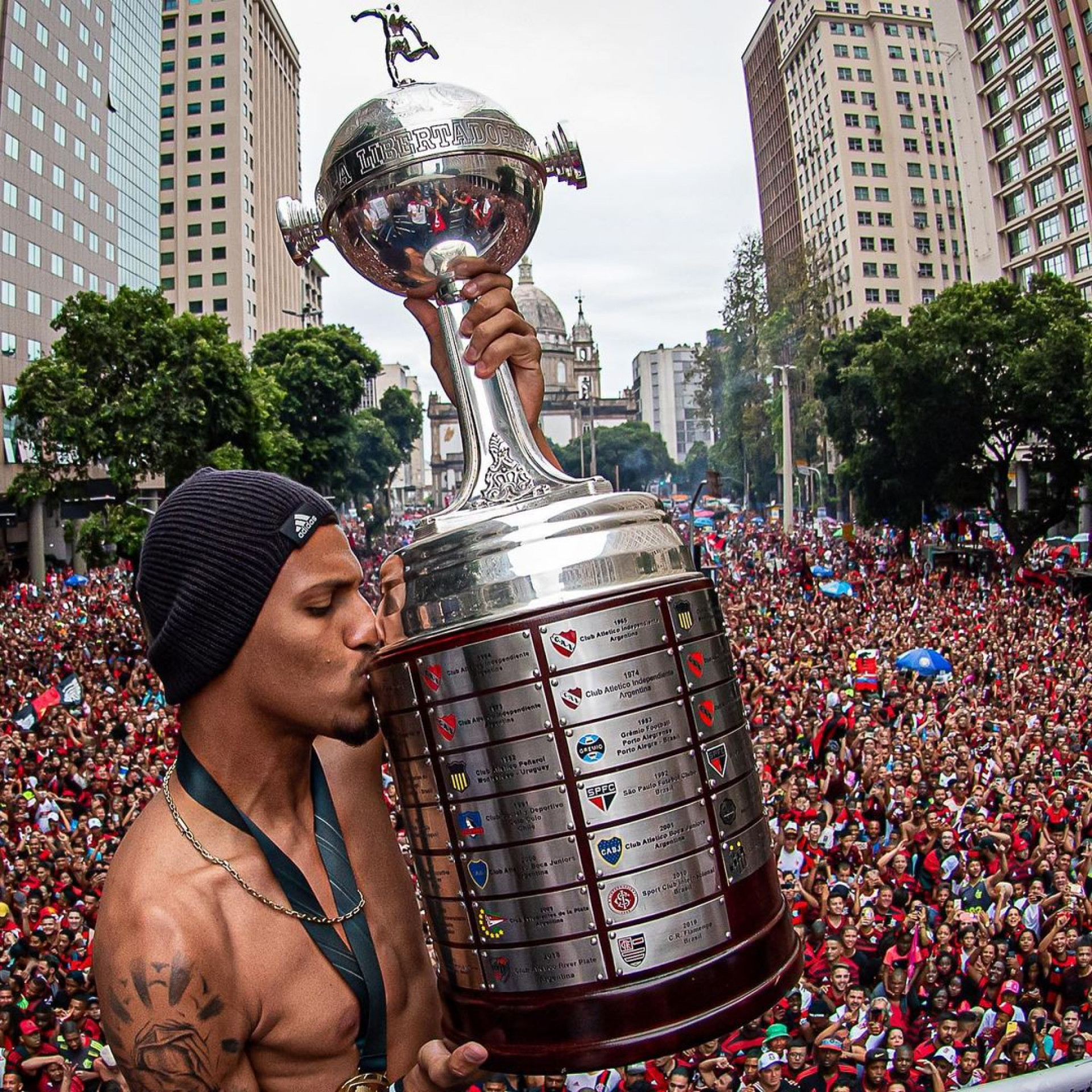 Vinicius Souza é apontado como novo namorado de Anitta - Reprodução / Instagram