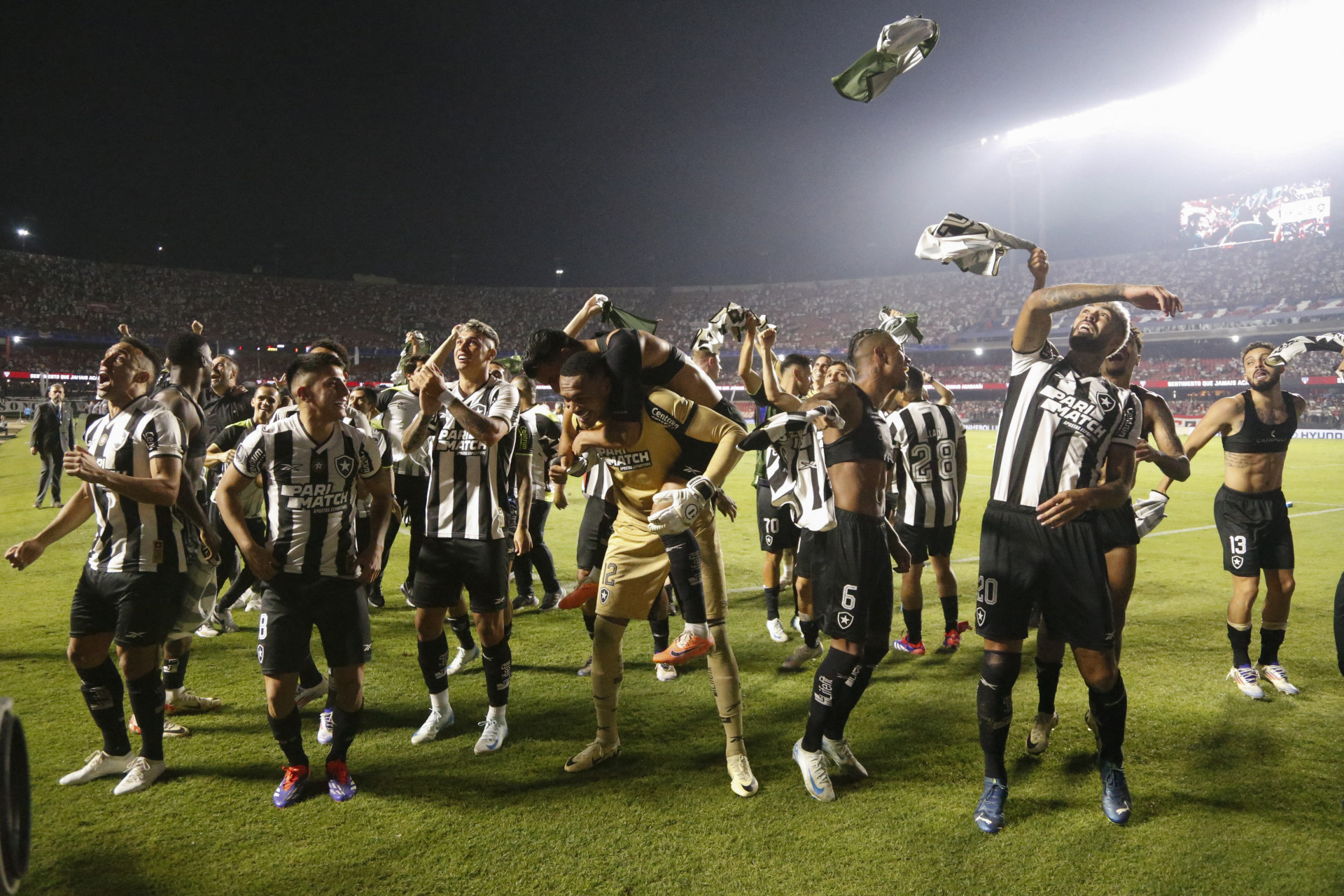 Botafogo enfrentará Peñarol ou Flamengo na semifinal da Libertadores - AFP