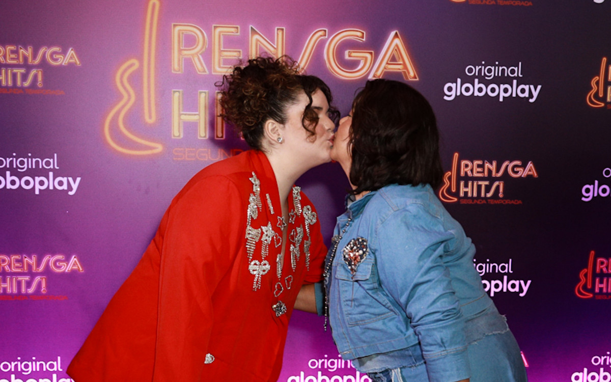 Laura Simões e a mãe, Fabiana Karla 