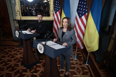 Zelensky recebe apoio de Biden e Kamala antes de se reunir com Trump