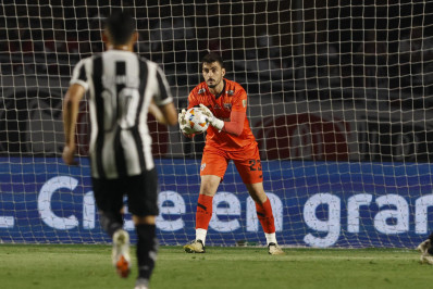 Goleiro do São Paulo comenta confusão com o Botafogo: 'Eles procuraram o tempo inteiro'
