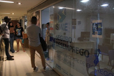 São Gonçalo disponibiliza 145 vagas de emprego nesta sexta