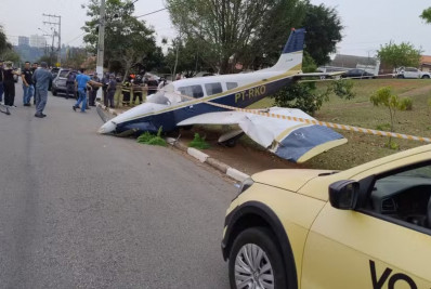 Avião de pequeno porte sofre acidente no interior de SP