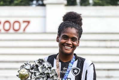 Botafogo fecha a primeira venda da história do clube no futebol feminino
