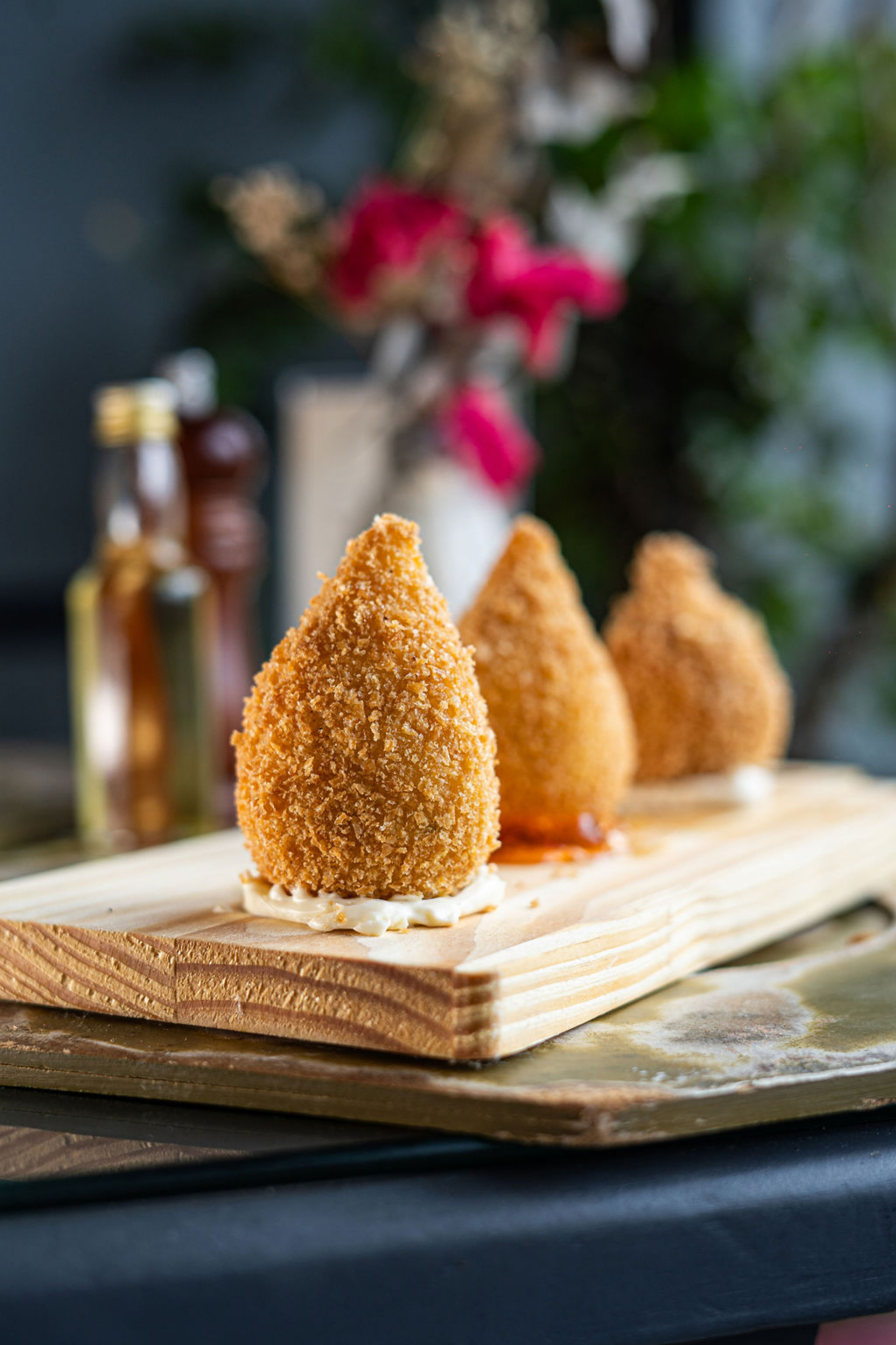 Coxinha de angu, da Donna Tê (R$ 34,90) - Agência Gastrô