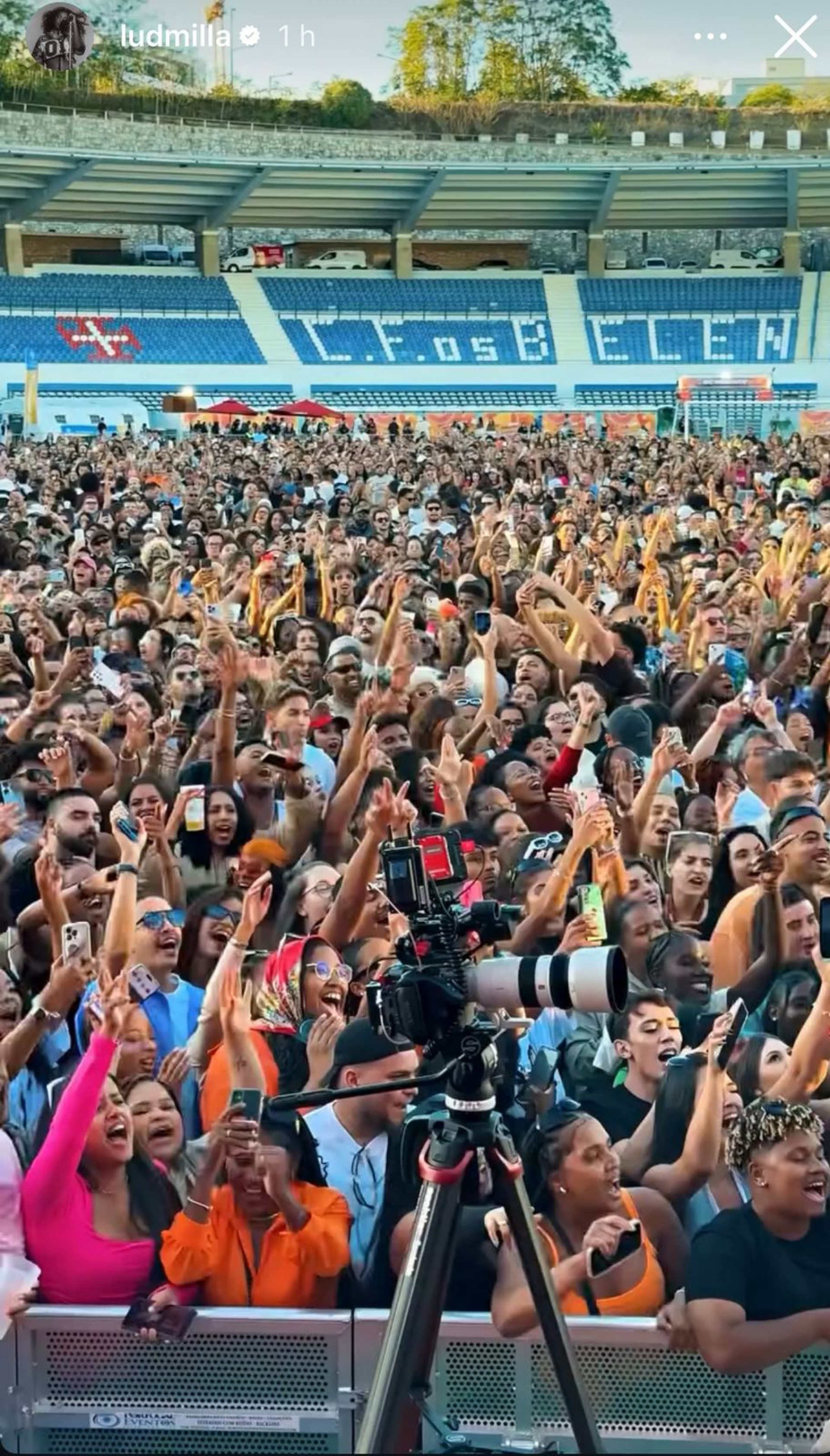 Publico português - Reprodução / Instagram