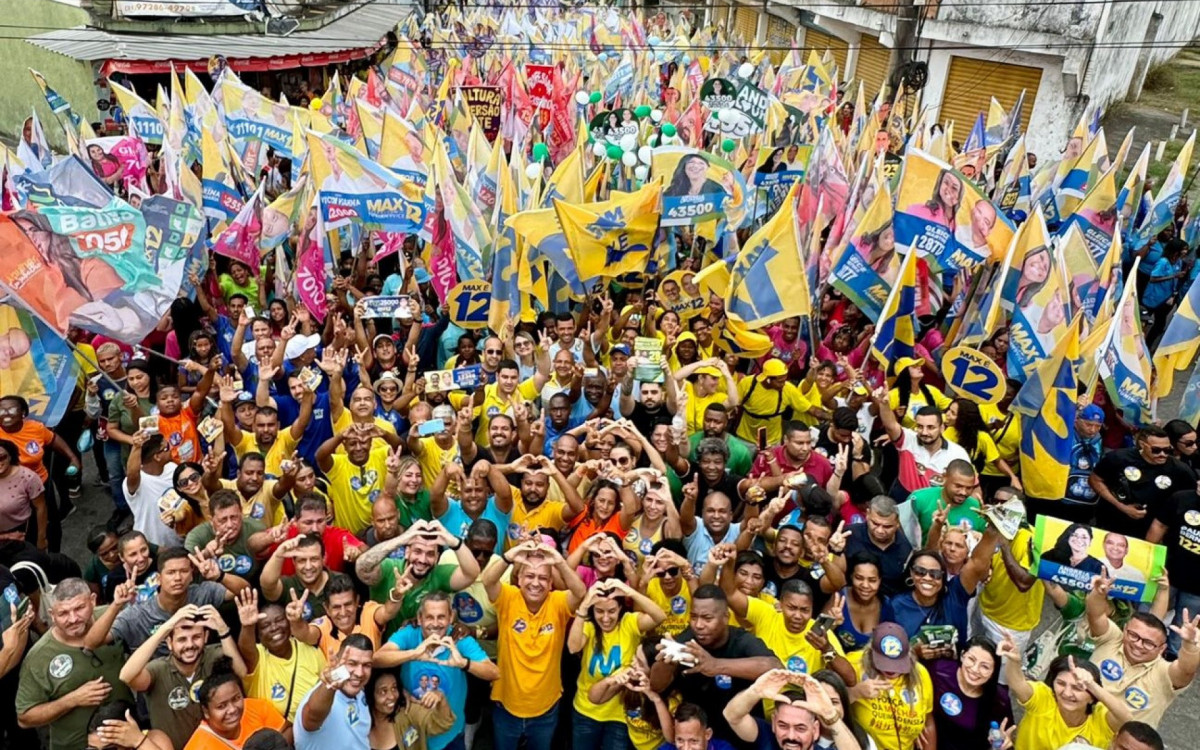 A caminhada, que aconteceu em diversos bairros, foi marcada por alegria e apoio popular - Divulgação