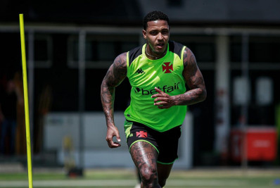 Com David e Estrella, Vasco divulga relacionados para viagens a Brasília e Quito