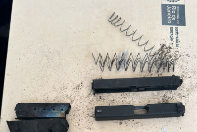 Revólver enferrujado é encontrado durante obras em presídio onde túnel foi escavado para fuga