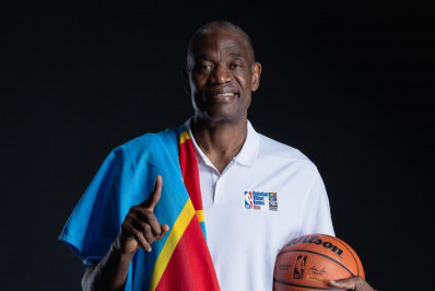 Lenda da NBA, Dikembe Mutombo morre aos 58 anos após luta contra o câncer